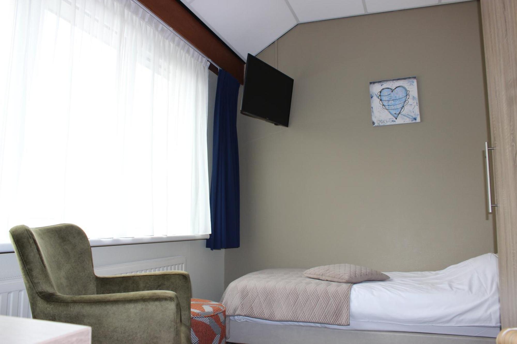 Hotel "De Klok" بورين المظهر الخارجي الصورة
